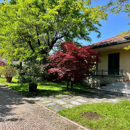 Lukas Home Con Il Cuore Appartamento 3 Camere Al Piano Terra E Appartamento 1 Camera In Taverna Merone Exteriör bild